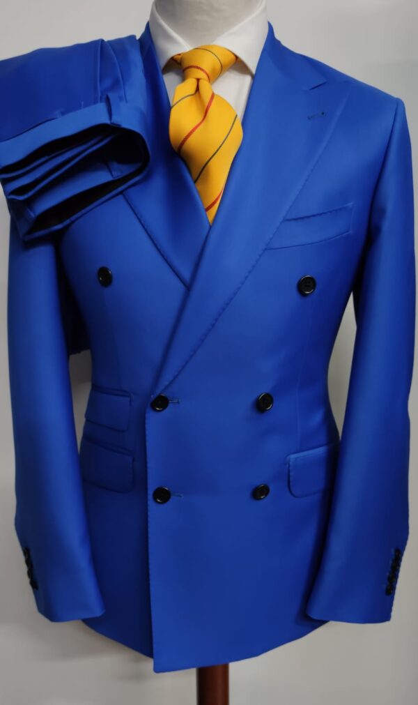VESTE