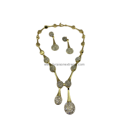 Ensemble collier et boucles d'oreilles