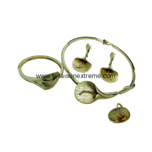 Ensemble de bijoux 4 pièces en fleur sculptée