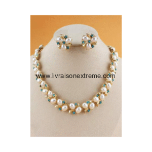 Ensemble collier et boucles d'oreilles en perles - Quotidien