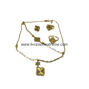 Ensemble de bijoux de la collection Alhambra