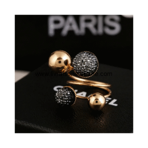 Bague spirale à quatre sphères