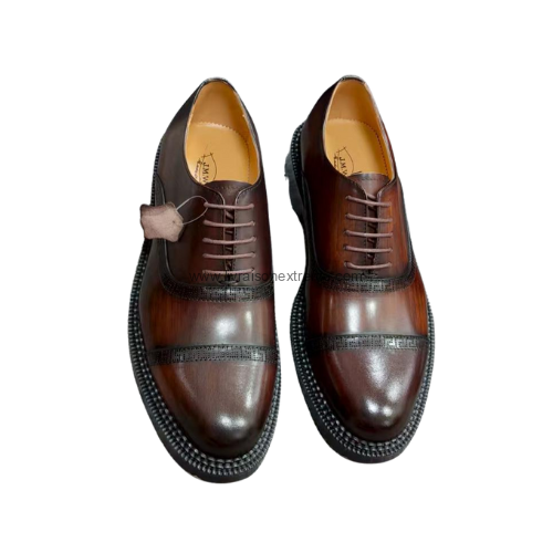 Chaussures Derbies patinées à bouts rapportés
