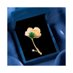 Broche en forme de feuille de Ginkgo
