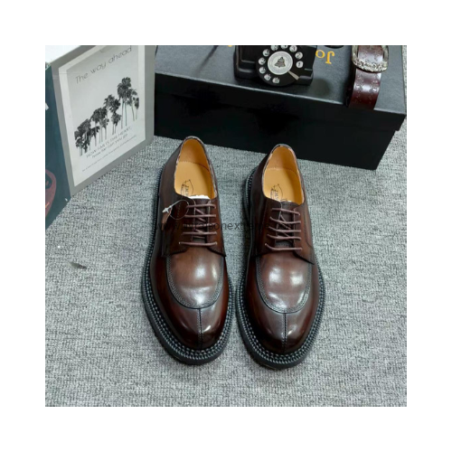 Chaussures Derbies patinées – Image 2