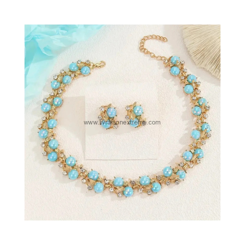 Ensemble collier et boucles d'oreilles orné de perles – Image 2