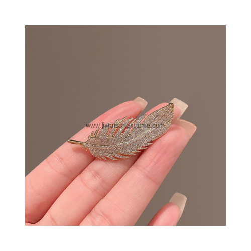 Broche en forme de plume – Image 4