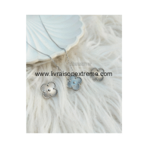 Parure en motif floral