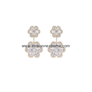 Boucles d'oreilles pendantes en motif floral