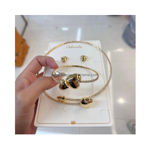 Parure en motif cœurs délicats – Image 3