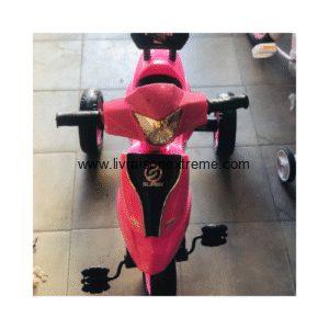 Tricycle enfant à pédales