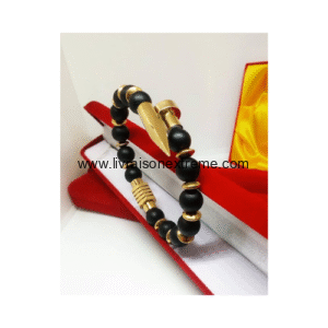 Bracelet en perles et cloue